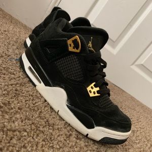 Jordan 4s